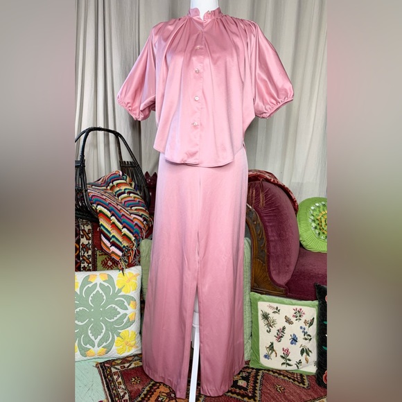 70s Pink Cocoon Lounge Set - Picture 4 of 10